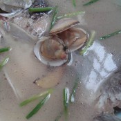 蛤蜊鲫鱼汤