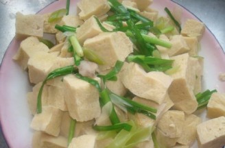 小葱炖冻豆腐
