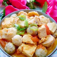 西红柿鱼丸豆腐汤