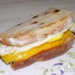 鸡蛋芒果三明治