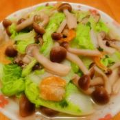 海米蟹味菇煮白菜