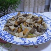 蘑菇鱼豆腐