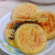 麻香玉米面红糖馅饼