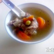 青豆红萝卜排骨汤