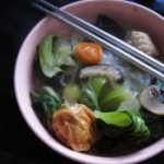 青菜菌菇丸子粉丝汤