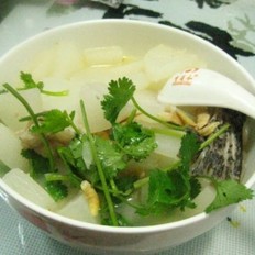 鮸鱼白萝卜汤