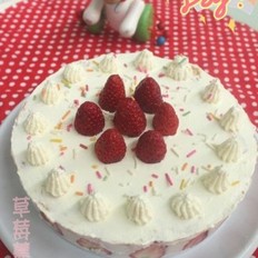 草莓慕斯奶油蛋糕