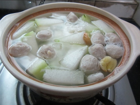 冬瓜瑶柱海米丸子汤的做法