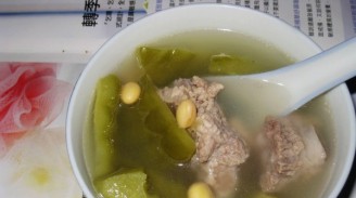 黄豆排骨凉瓜汤的做法