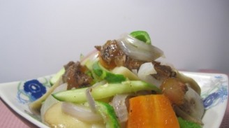 杏鲍菇洋葱炒牛肉的做法