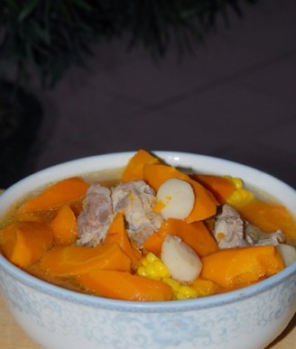 胡萝卜玉米马蹄汤的做法