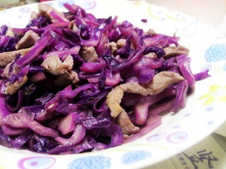 紫甘蓝炒肉图片