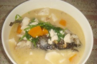 南瓜豆腐鱼头汤的做法
