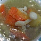 甘蔗胡萝卜排骨汤