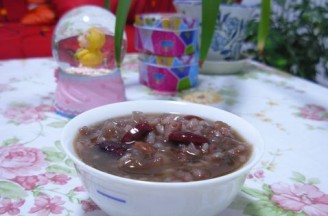银耳红豆粥的做法