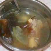 冬瓜海带猪骨汤