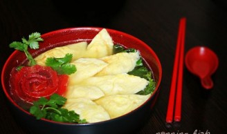 青菜烩蛋饺的做法