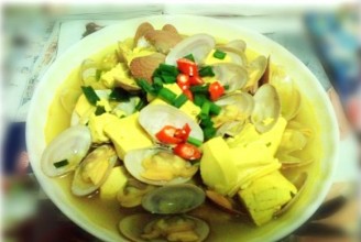 咖喱蛤蜊豆腐的做法
