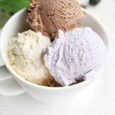 蓝莓奶油冰淇淋的做法
