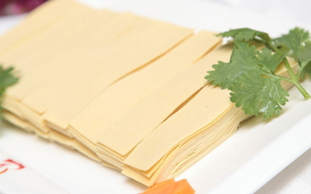 豆腐皮 的功效与作用 豆腐皮 的营养价值 食材百科 美食杰