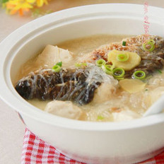 鱼头粉丝豆腐汤